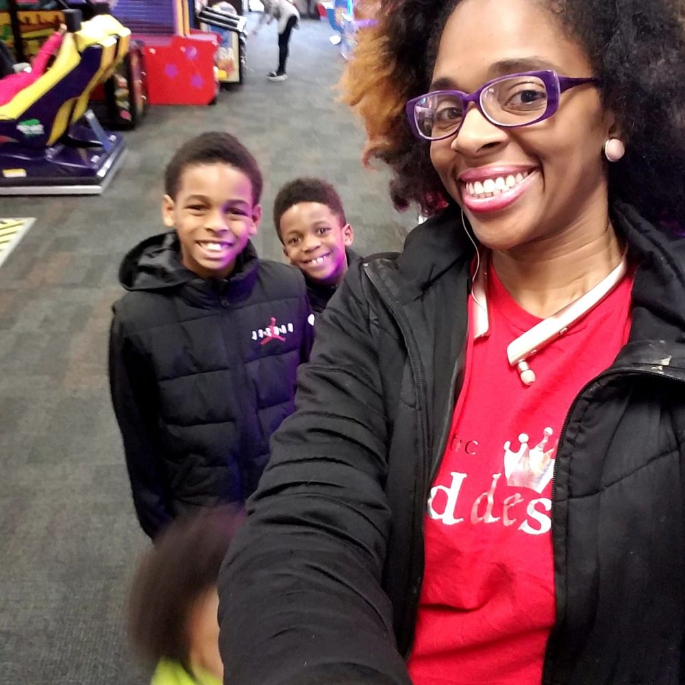 Meet your Posher, Aquisha